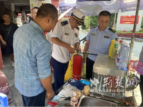 襄城消防聯(lián)合多部門開展消防產(chǎn)品質(zhì)量專項(xiàng)檢查