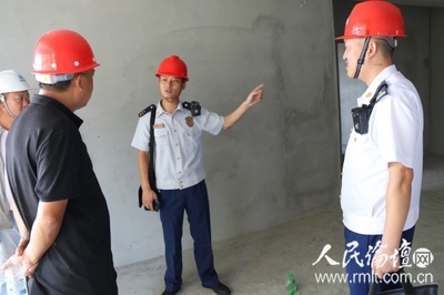 湖北潛江消防部門集中開展在建工地消防安全專項檢查