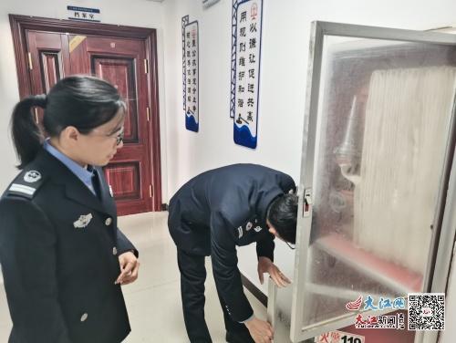 資溪縣司法局深入法律服務(wù)機(jī)構(gòu)開(kāi)展消防安全檢查 圖